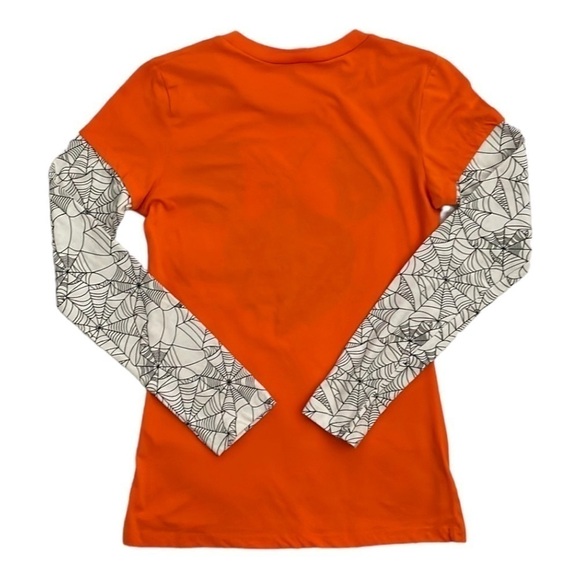 🎃DISNEY🎃HALLOWEEN long sleeve crew neck Tee size Junior (Med) - Picture 4 of 7